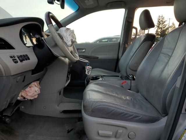 2011 Toyota Sienna XLE