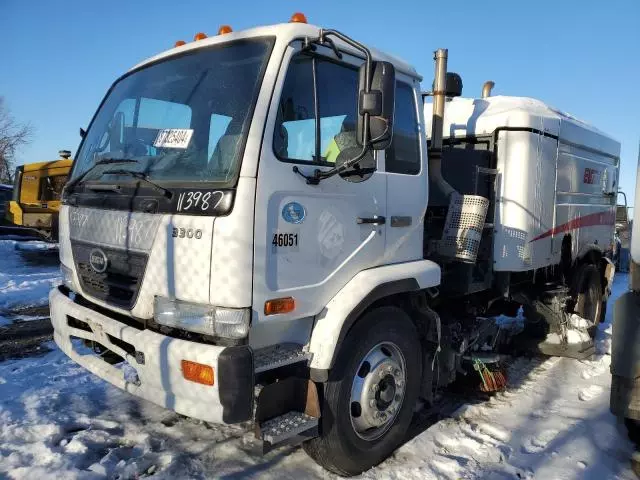 2010 Nissan Diesel UD3300