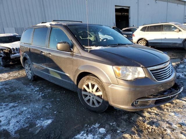 2016 Chrysler Town & Country Touring