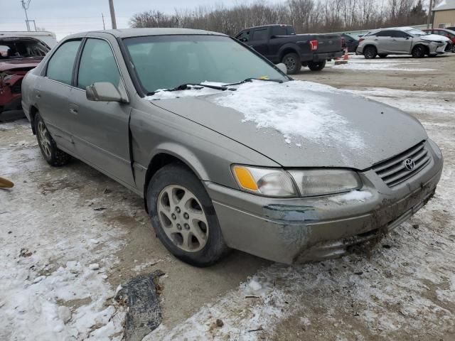 1999 Toyota Camry LE