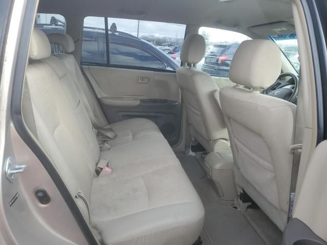 2004 Toyota Highlander Base