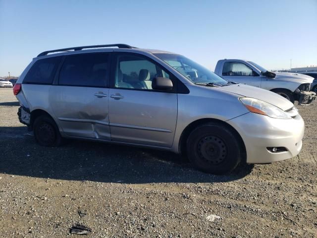 2010 Toyota Sienna CE