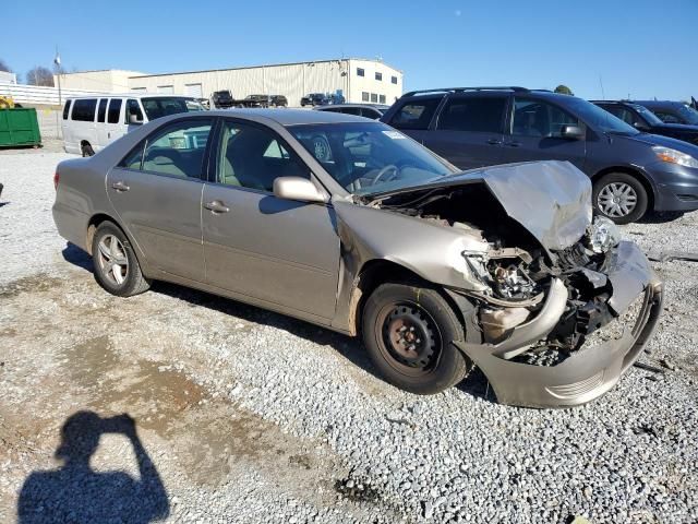 2005 Toyota Camry LE