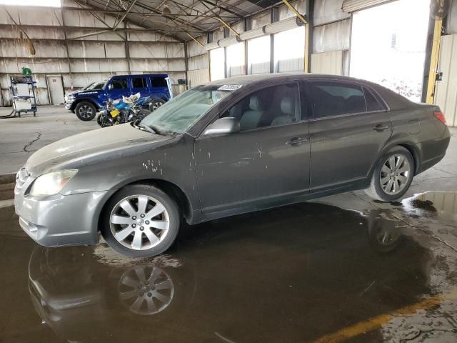 2005 Toyota Avalon XL