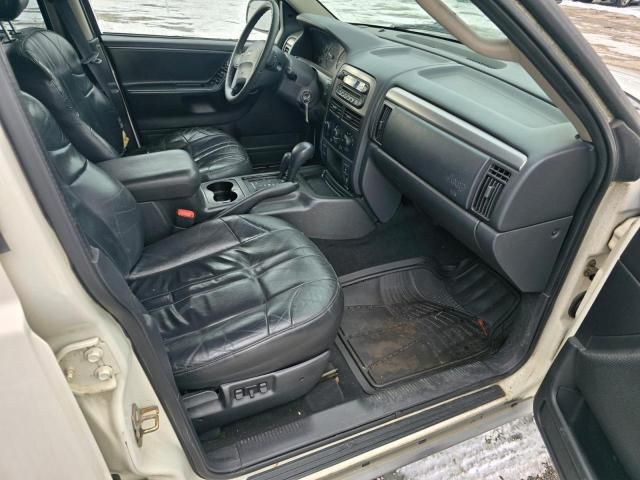 2004 Jeep Grand Cherokee Laredo