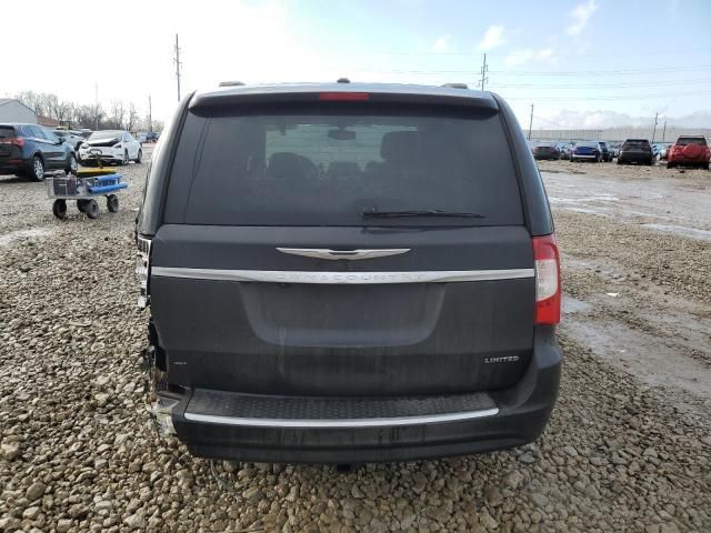 2013 Chrysler Town & Country Limited