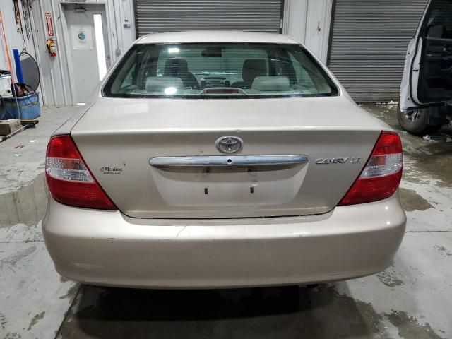 2004 Toyota Camry LE