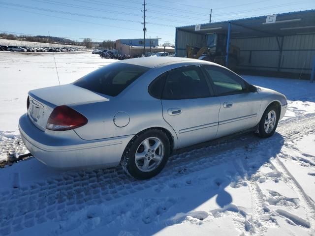 2004 Ford Taurus SE