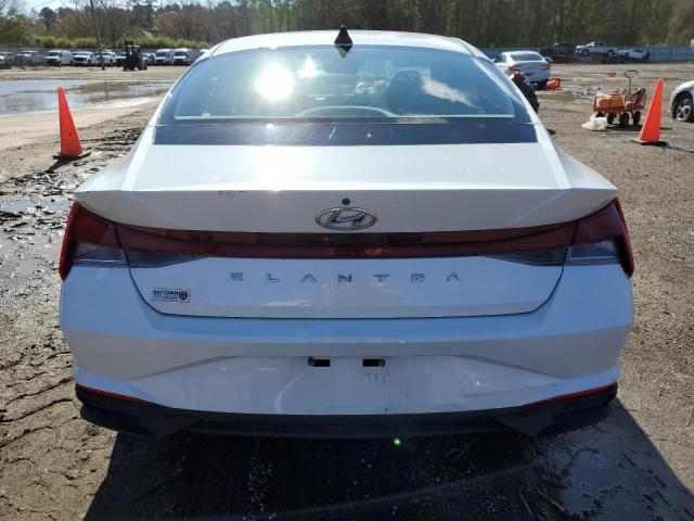 2021 Hyundai Elantra SE