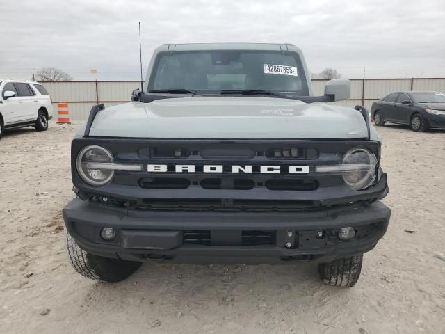 2024 Ford Bronco Outer Banks