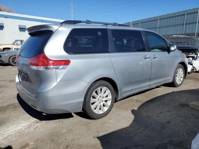 2013 Toyota Sienna XLE