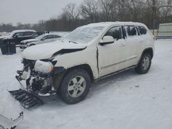 4 X 4 for sale at auction: 2011 Jeep Grand Cherokee Laredo