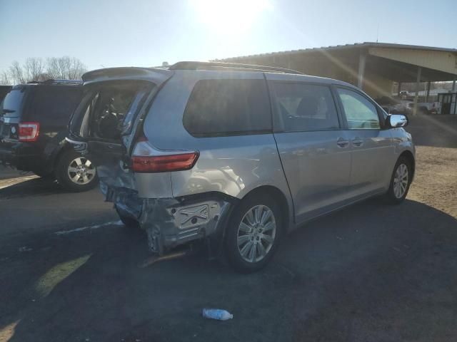 2015 Toyota Sienna LE