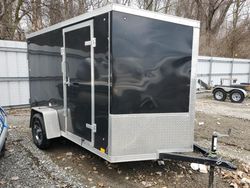 Cargo Cargo Trailer Vehiculos salvage en venta: 2022 Cargo 2022 Discovery Cargo 10' Enclosed Cargo Black