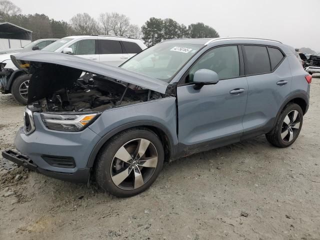 2020 Volvo XC40 T5 Momentum