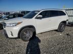 2017 Toyota Highlander SE