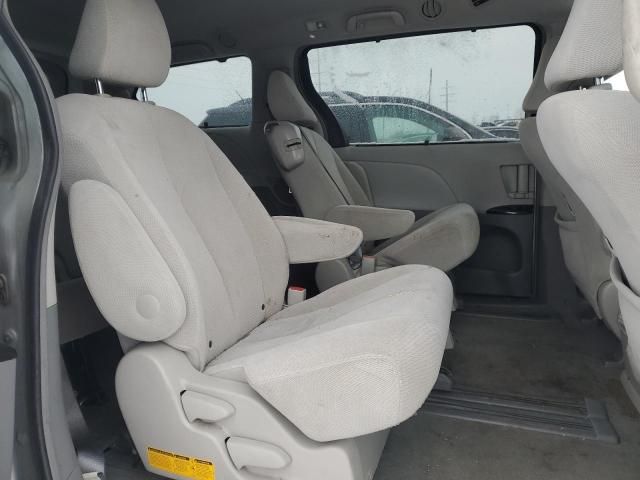 2014 Toyota Sienna LE