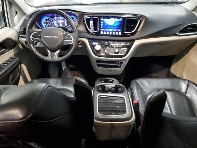 2017 Chrysler Pacifica Touring L Plus