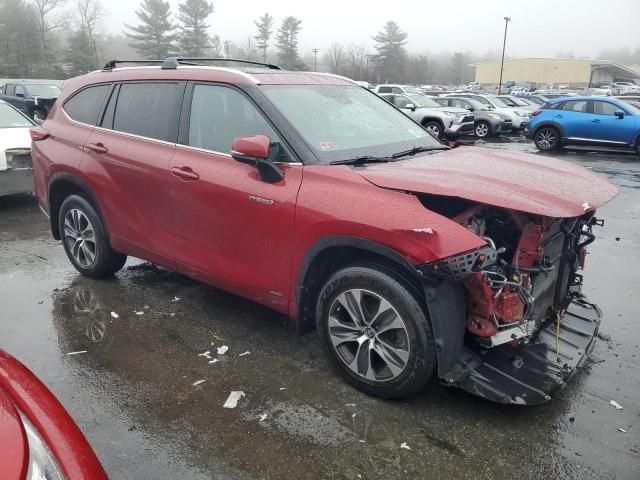 2020 Toyota Highlander Hybrid XLE