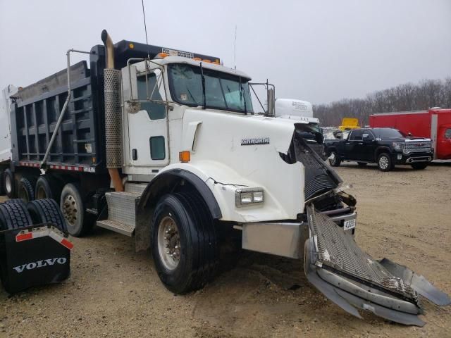 2016 Kenworth Construction T800