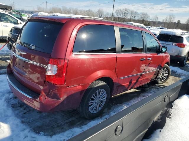 2015 Chrysler Town & Country Touring L