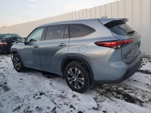 2021 Toyota Highlander XLE