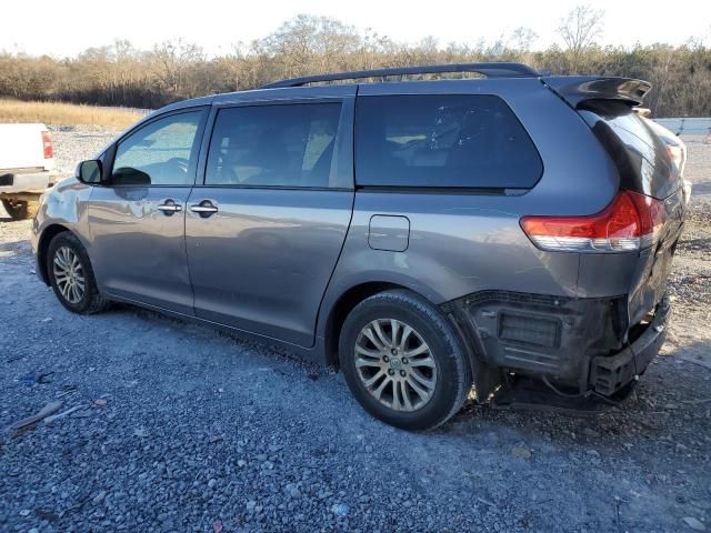 2014 Toyota Sienna XLE