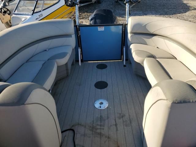 2019 Smokercraft Pontoon