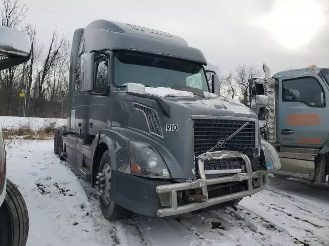 2013 Volvo VN VNL