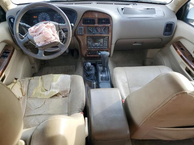 1998 Nissan Pathfinder LE