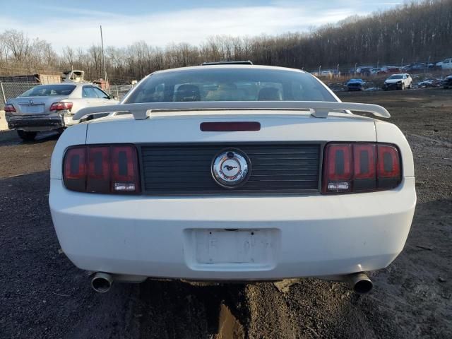 2005 Ford Mustang