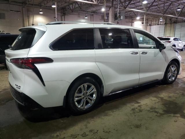 2023 Toyota Sienna Limited