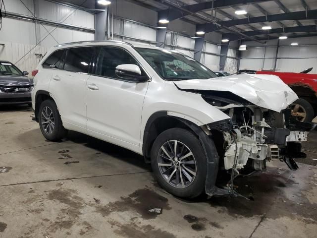 2018 Toyota Highlander SE