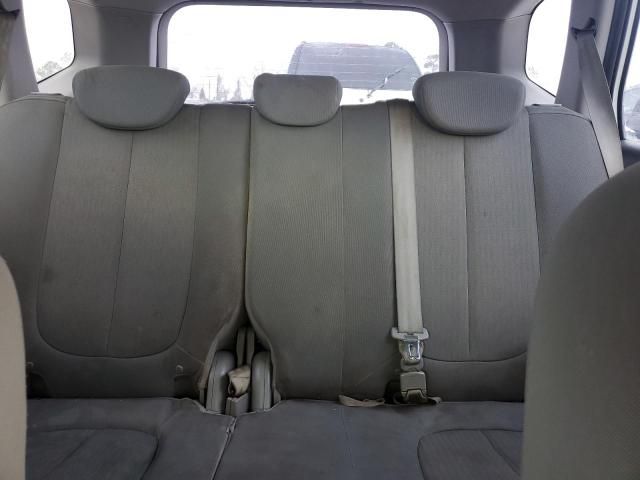 2009 KIA Rondo Base