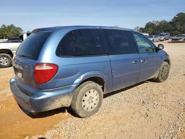 2007 Chrysler Town & Country LX