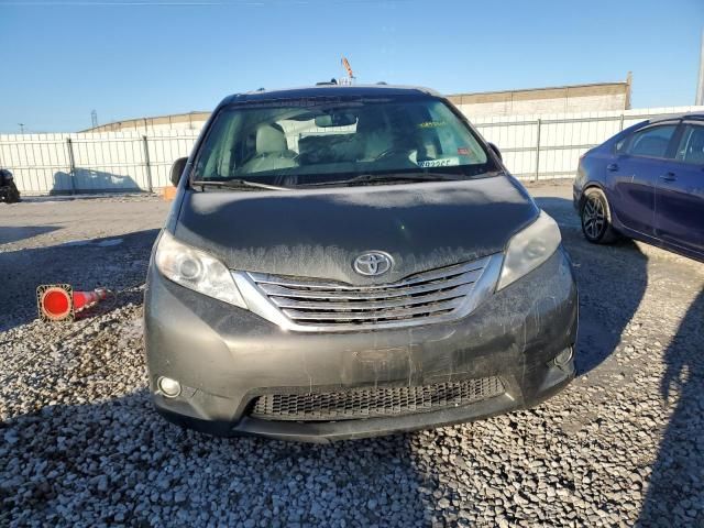 2011 Toyota Sienna XLE