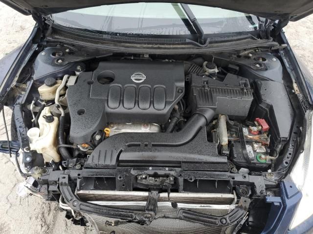 2010 Nissan Altima Base