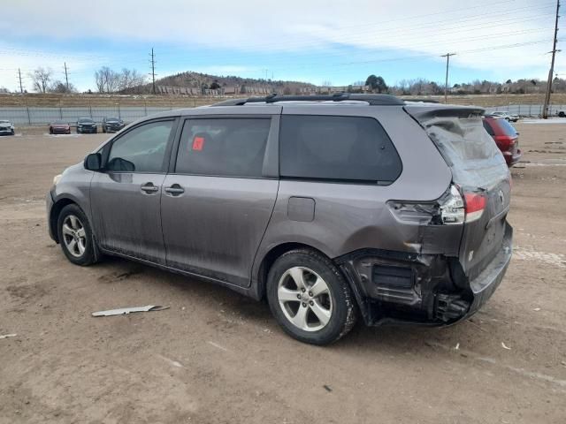 2014 Toyota Sienna LE