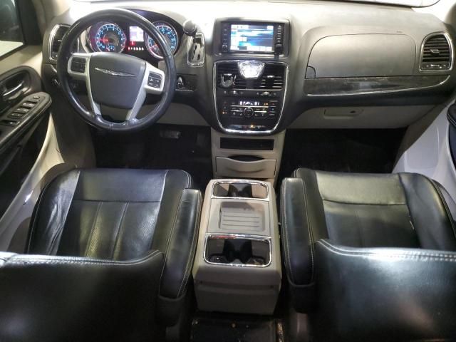 2015 Chrysler Town & Country Touring L