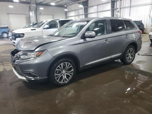 2016 Mitsubishi Outlander SE