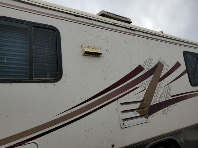 2000 Airstream 2000 Workhorse Custom Chassis Motorhome Chassis P3