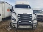 2021 Freightliner Cascadia 126