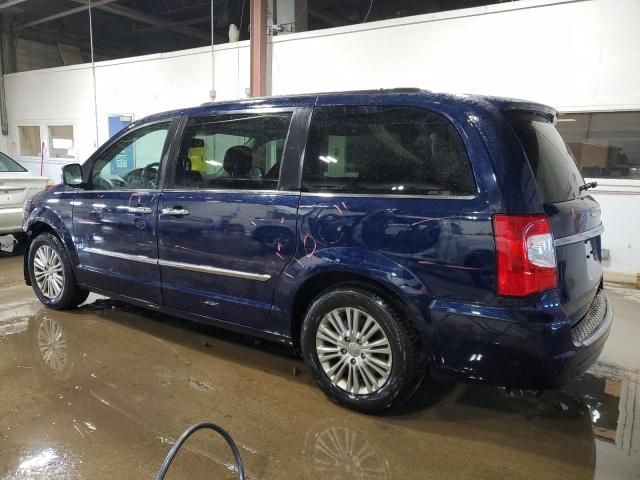 2015 Chrysler Town & Country Touring L