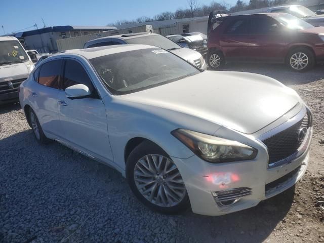 2016 Infiniti Q70 3.7