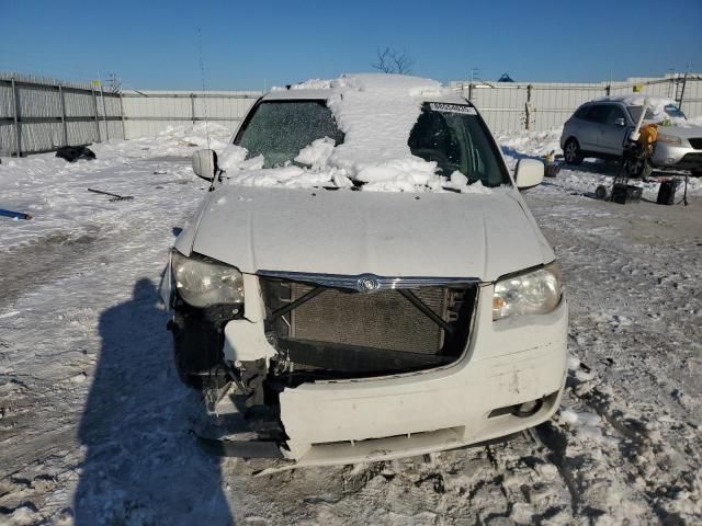 2009 Chrysler Town & Country Touring