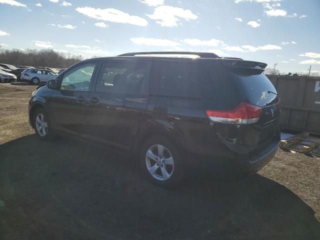 2011 Toyota Sienna LE