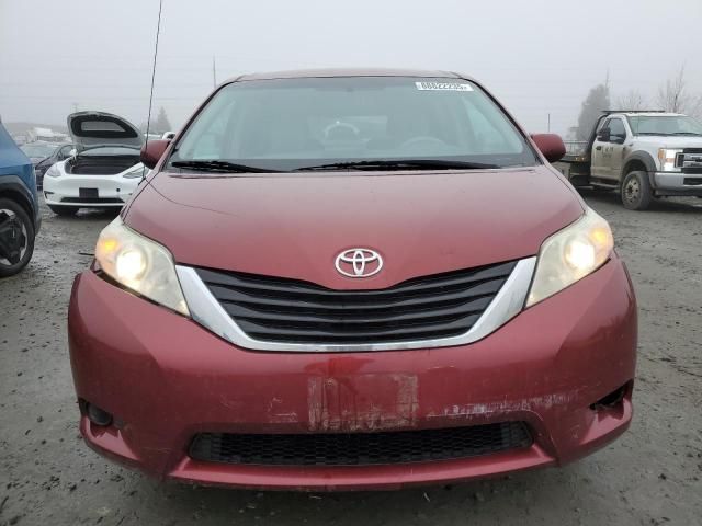 2011 Toyota Sienna LE