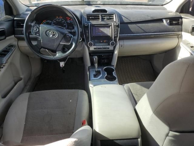 2014 Toyota Camry Hybrid