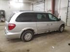 2005 Chrysler Town & Country LX