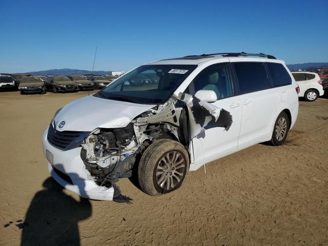 2014 Toyota Sienna XLE